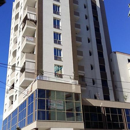 Rezidenca Shopi Διαμέρισμα Ελβασάν Εξωτερικό φωτογραφία