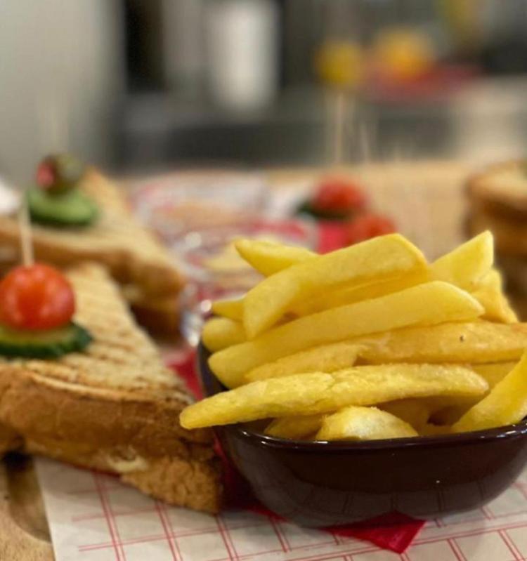 Rezidenca Shopi Διαμέρισμα Ελβασάν Εξωτερικό φωτογραφία